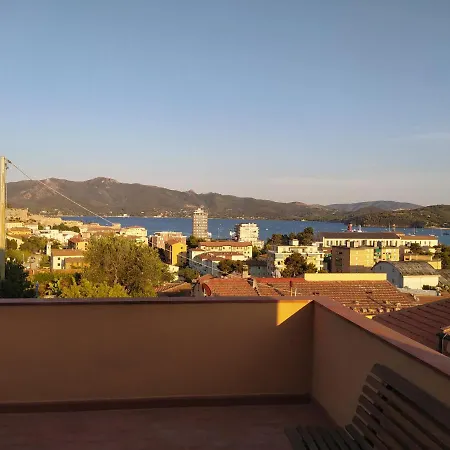 La Terrazza Al פורטופראיו